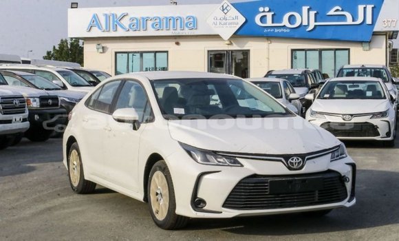 Buy Import Toyota Corolla White Car in Import - Dubai in Iles Buy Import Toyota Corolla White Car in Import - Dubai in Iles