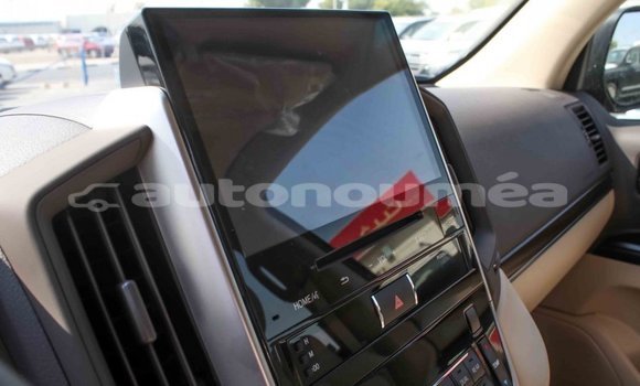 Buy Import Toyota Land Cruiser Black Car in Import - Dubai in Iles Buy Import Toyota Land Cruiser Black Car in Import - Dubai in Iles