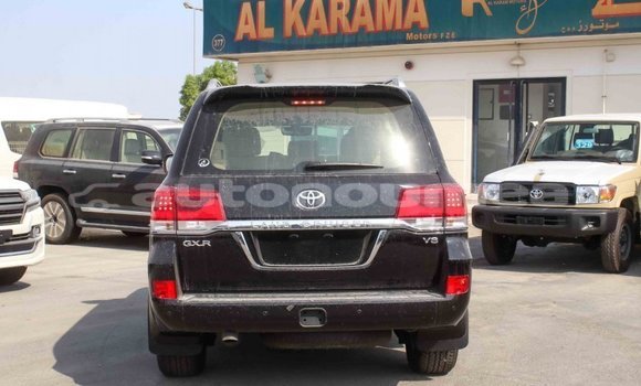 Buy Import Toyota Land Cruiser Black Car in Import - Dubai in Iles Buy Import Toyota Land Cruiser Black Car in Import - Dubai in Iles