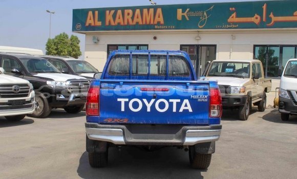 Buy Import Toyota Hilux Blue Car in Import - Dubai in Iles Buy Import Toyota Hilux Blue Car in Import - Dubai in Iles