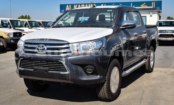 Buy Import Toyota Hilux Other Car in Import - Dubai in Iles Buy Import Toyota Hilux Other Car in Import - Dubai in Iles