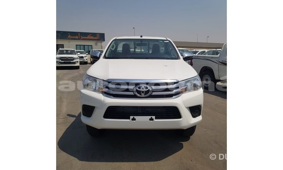 Buy Import Toyota Hilux White Car in Import - Dubai in Iles Buy Import Toyota Hilux White Car in Import - Dubai in Iles