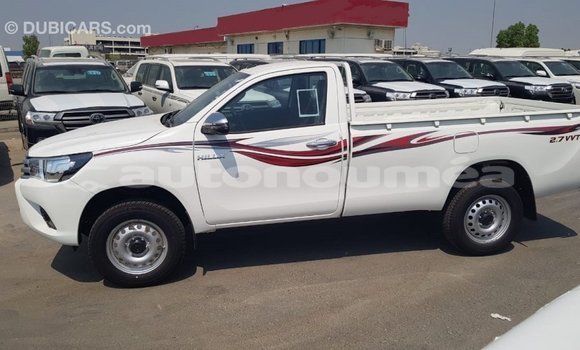 Buy Import Toyota Hilux White Car in Import - Dubai in Iles Buy Import Toyota Hilux White Car in Import - Dubai in Iles