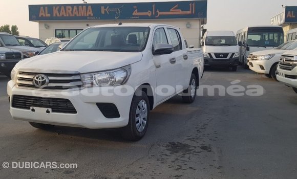 Buy Import Toyota Hilux White Car in Import - Dubai in Iles Buy Import Toyota Hilux White Car in Import - Dubai in Iles
