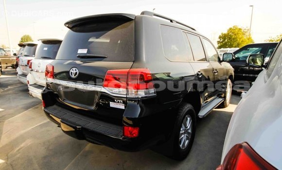 Acheter Import Voiture Toyota Land Cruiser Noir à Import - Dubai, Iles Acheter Import Voiture Toyota Land Cruiser Noir à Import - Dubai, Iles