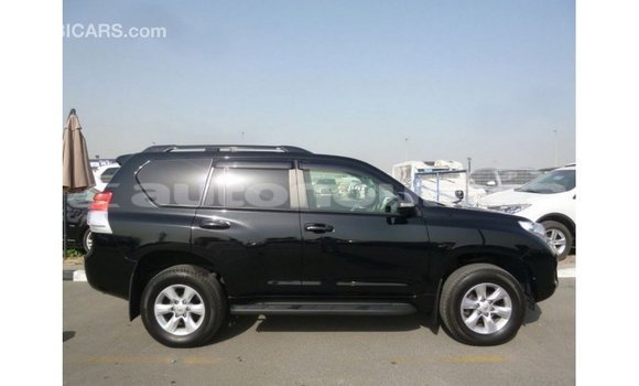 Acheter Import Voiture Toyota Prado Noir à Import - Dubai, Iles Acheter Import Voiture Toyota Prado Noir à Import - Dubai, Iles