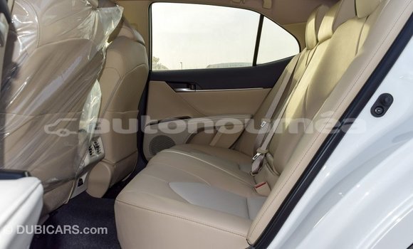 Buy Import Toyota Camry White Car in Import - Dubai in Iles Buy Import Toyota Camry White Car in Import - Dubai in Iles