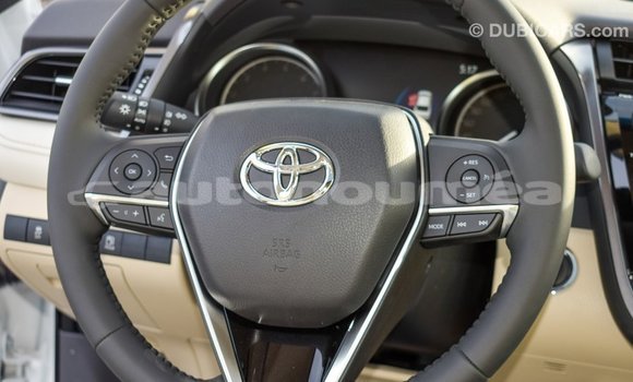 Buy Import Toyota Camry White Car in Import - Dubai in Iles Buy Import Toyota Camry White Car in Import - Dubai in Iles