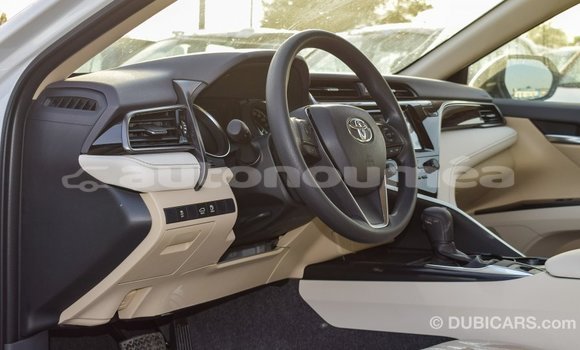 Buy Import Toyota Camry White Car in Import - Dubai in Iles Buy Import Toyota Camry White Car in Import - Dubai in Iles