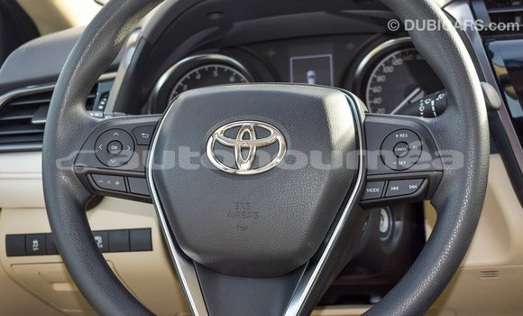 Buy Import Toyota Camry White Car in Import - Dubai in Iles Buy Import Toyota Camry White Car in Import - Dubai in Iles