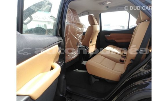 Buy Import Toyota Fortuner Black Car in Import - Dubai in Iles Buy Import Toyota Fortuner Black Car in Import - Dubai in Iles