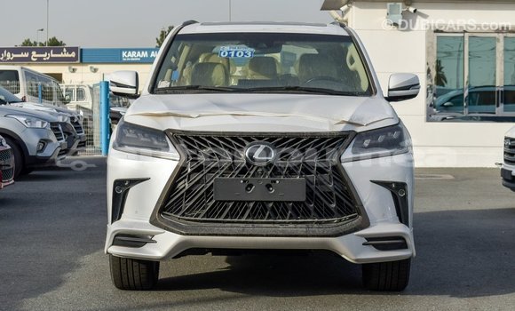 Buy Import Lexus LX White Car in Import - Dubai in Iles Buy Import Lexus LX White Car in Import - Dubai in Iles
