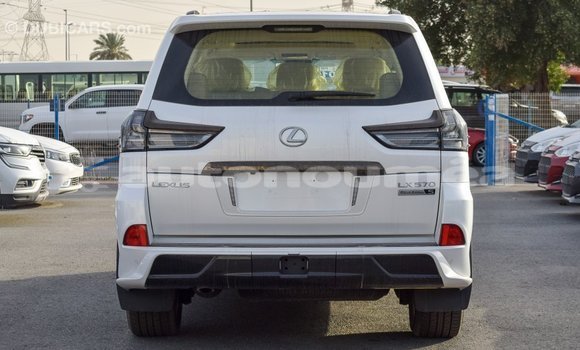 Buy Import Lexus LX White Car in Import - Dubai in Iles Buy Import Lexus LX White Car in Import - Dubai in Iles