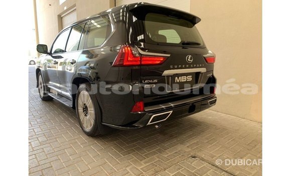 Acheter Import Voiture Lexus LX Noir à Import - Dubai, Iles Acheter Import Voiture Lexus LX Noir à Import - Dubai, Iles