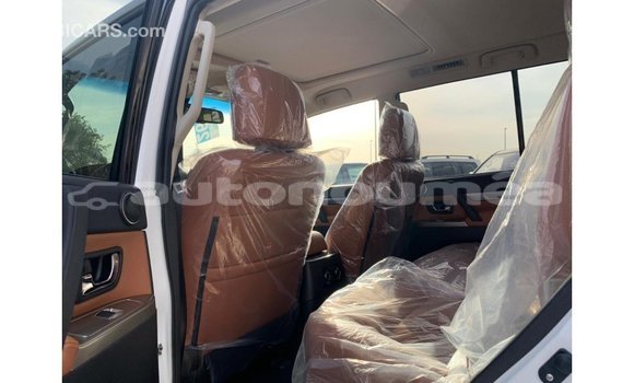 Buy Import Mitsubishi Pajero White Car in Import - Dubai in Iles Buy Import Mitsubishi Pajero White Car in Import - Dubai in Iles