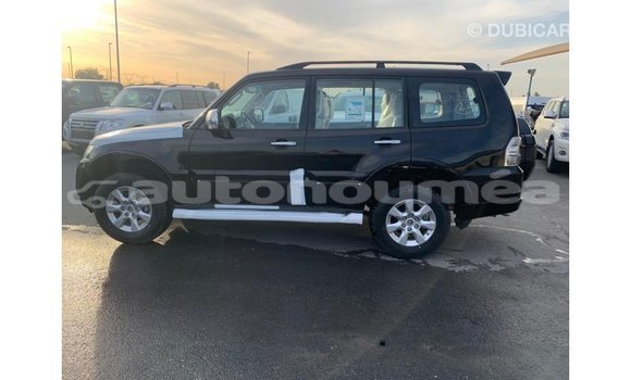 Buy Import Mitsubishi Pajero Black Car in Import - Dubai in Iles Buy Import Mitsubishi Pajero Black Car in Import - Dubai in Iles