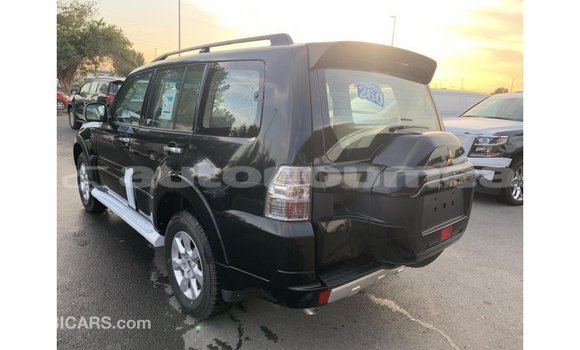 Buy Import Mitsubishi Pajero Black Car in Import - Dubai in Iles Buy Import Mitsubishi Pajero Black Car in Import - Dubai in Iles
