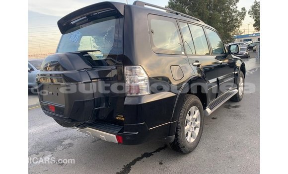 Buy Import Mitsubishi Pajero Black Car in Import - Dubai in Iles Buy Import Mitsubishi Pajero Black Car in Import - Dubai in Iles