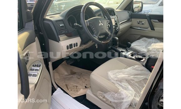 Buy Import Mitsubishi Pajero Black Car in Import - Dubai in Iles Buy Import Mitsubishi Pajero Black Car in Import - Dubai in Iles
