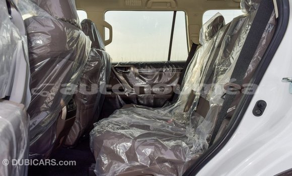 Buy Import Lexus GX White Car in Import - Dubai in Iles Buy Import Lexus GX White Car in Import - Dubai in Iles
