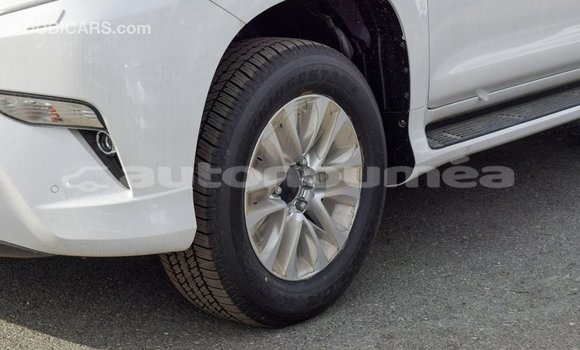 Buy Import Lexus GX White Car in Import - Dubai in Iles Buy Import Lexus GX White Car in Import - Dubai in Iles