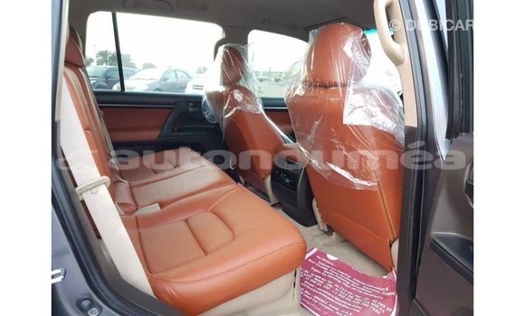 Acheter Import Voiture Toyota Land Cruiser Autre à Import - Dubai, Iles Acheter Import Voiture Toyota Land Cruiser Autre à Import - Dubai, Iles