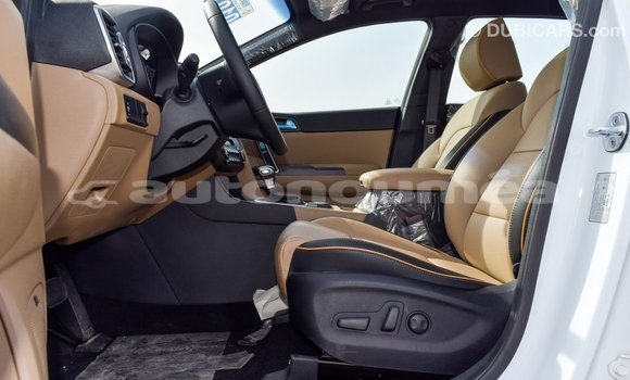 Buy Import Kia Sportage White Car in Import - Dubai in Iles Buy Import Kia Sportage White Car in Import - Dubai in Iles