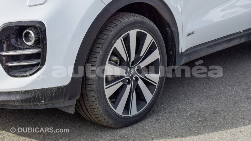 Big with watermark kia sportage iles import dubai 3250