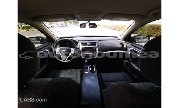 Acheter Import Voiture Nissan Altima Noir à Import - Dubai, Iles Acheter Import Voiture Nissan Altima Noir à Import - Dubai, Iles