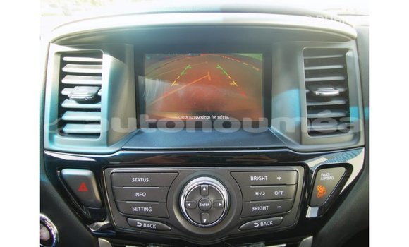 Acheter Import Voiture Nissan Pathfinder Autre à Import - Dubai, Iles Acheter Import Voiture Nissan Pathfinder Autre à Import - Dubai, Iles