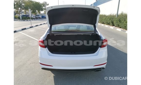 Acheter Import Voiture Hyundai Sonata Blanc à Import - Dubai, Iles Acheter Import Voiture Hyundai Sonata Blanc à Import - Dubai, Iles
