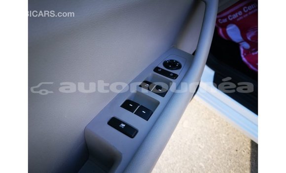 Acheter Import Voiture Hyundai Sonata Blanc à Import - Dubai, Iles Acheter Import Voiture Hyundai Sonata Blanc à Import - Dubai, Iles