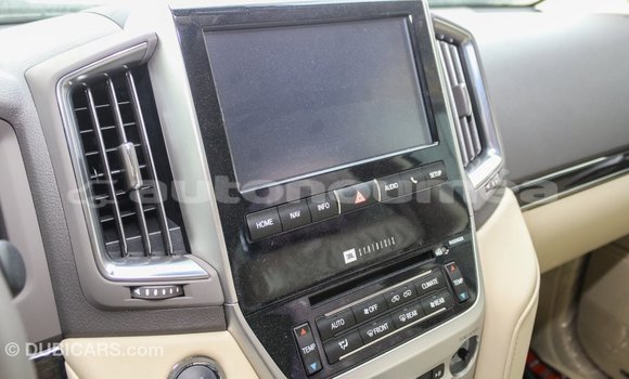 Acheter Import Voiture Toyota Land Cruiser Noir à Import - Dubai, Iles Acheter Import Voiture Toyota Land Cruiser Noir à Import - Dubai, Iles