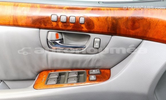 Acheter Import Voiture Lexus LS Autre à Import - Dubai, Iles Acheter Import Voiture Lexus LS Autre à Import - Dubai, Iles