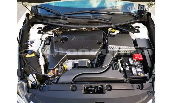 Acheter Import Voiture Nissan Altima Blanc à Import - Dubai, Iles Acheter Import Voiture Nissan Altima Blanc à Import - Dubai, Iles