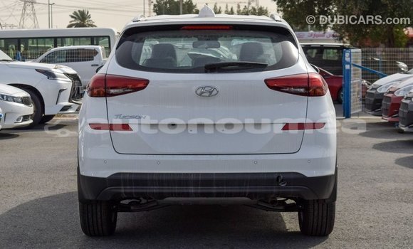 Buy Import Hyundai Tucson White Car in Import - Dubai in Iles Buy Import Hyundai Tucson White Car in Import - Dubai in Iles