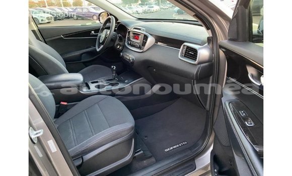 Acheter Import Voiture Kia Sorento Autre à Import - Dubai, Iles Acheter Import Voiture Kia Sorento Autre à Import - Dubai, Iles