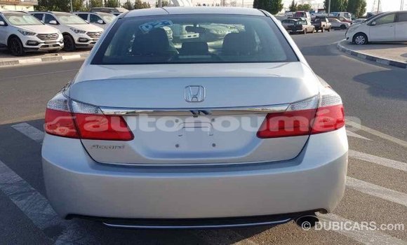 Acheter Import Voiture Honda Accord Autre à Import - Dubai, Iles Acheter Import Voiture Honda Accord Autre à Import - Dubai, Iles