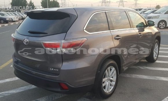 Acheter Import Voiture Toyota Highlander Autre à Import - Dubai, Iles Acheter Import Voiture Toyota Highlander Autre à Import - Dubai, Iles