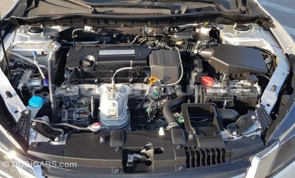 Acheter Import Voiture Honda Accord Autre à Import - Dubai, Iles Acheter Import Voiture Honda Accord Autre à Import - Dubai, Iles