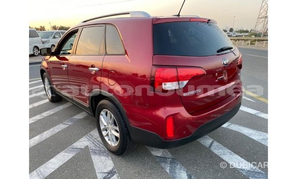 Acheter Import Voiture Kia Sorento Rouge à Import - Dubai, Iles Acheter Import Voiture Kia Sorento Rouge à Import - Dubai, Iles