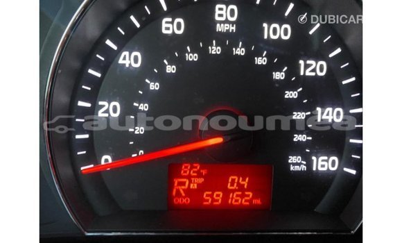 Acheter Import Voiture Kia Sorento Rouge à Import - Dubai, Iles Acheter Import Voiture Kia Sorento Rouge à Import - Dubai, Iles