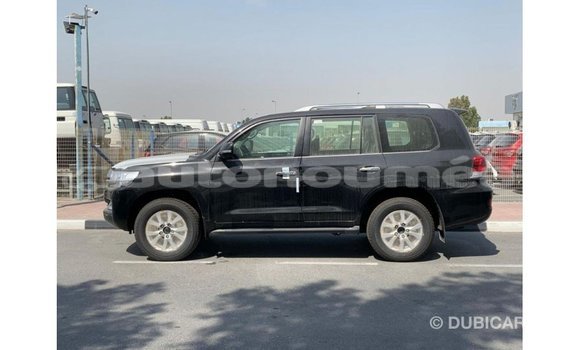 Buy Import Toyota Land Cruiser Black Car in Import - Dubai in Iles Buy Import Toyota Land Cruiser Black Car in Import - Dubai in Iles