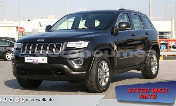 Acheter Import Voiture Jeep Grand Cherokee Noir à Import - Dubai, Iles Acheter Import Voiture Jeep Grand Cherokee Noir à Import - Dubai, Iles