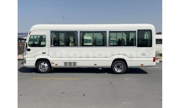Buy Import Toyota Coaster White Car in Import - Dubai in Iles Buy Import Toyota Coaster White Car in Import - Dubai in Iles
