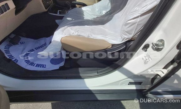 Buy Import Mitsubishi Outlander White Car in Import - Dubai in Iles Buy Import Mitsubishi Outlander White Car in Import - Dubai in Iles