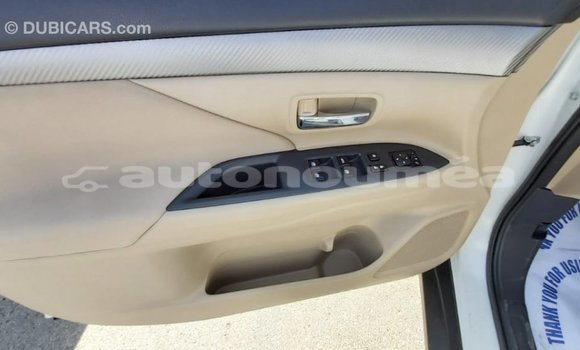 Buy Import Mitsubishi Outlander White Car in Import - Dubai in Iles Buy Import Mitsubishi Outlander White Car in Import - Dubai in Iles