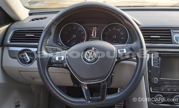 Buy Import Volkswagen Passat Blue Car in Import - Dubai in Iles Buy Import Volkswagen Passat Blue Car in Import - Dubai in Iles