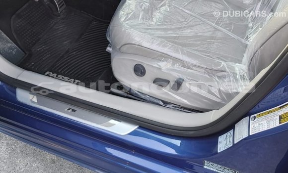Buy Import Volkswagen Passat Blue Car in Import - Dubai in Iles Buy Import Volkswagen Passat Blue Car in Import - Dubai in Iles