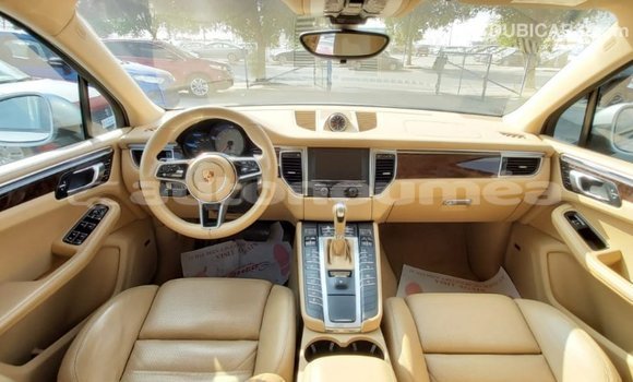 Buy Import Porsche Macan Other Car in Import - Dubai in Iles Buy Import Porsche Macan Other Car in Import - Dubai in Iles